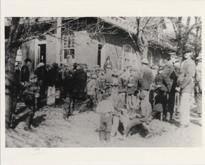 Mills-Lewis_Hine_Huntsville_Photographs-Dallas_Mill_Saturday_Nov_1910_Closing_Time (1).jpg